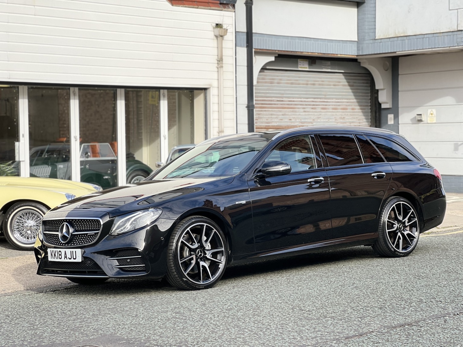 Used Mercedes-Benz E Class 2018 for sale - 78064128: Photo 2