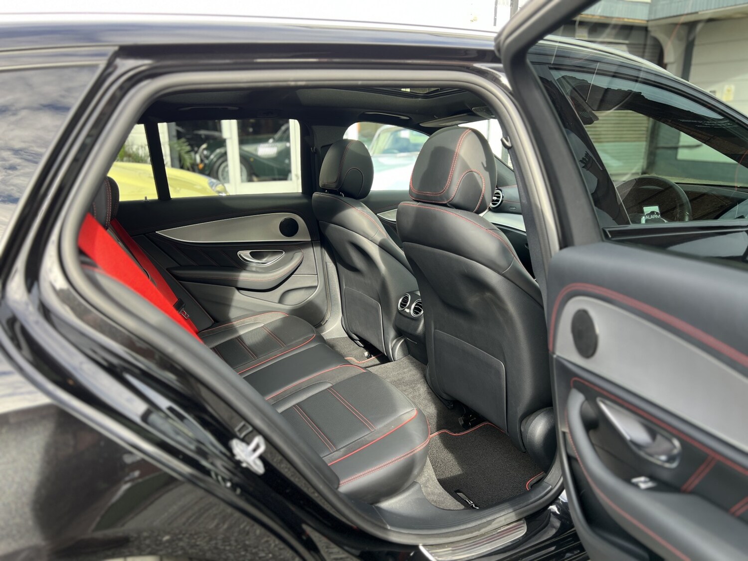 Used Mercedes-Benz E Class 2018 for sale - 78064128: Photo 43