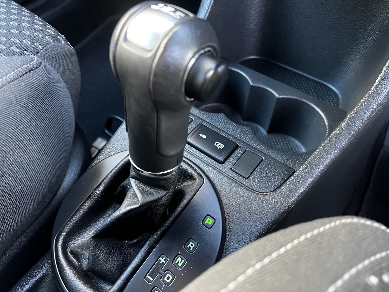 Used Skoda Fabia 2010 for sale - 76948722: Photo 38