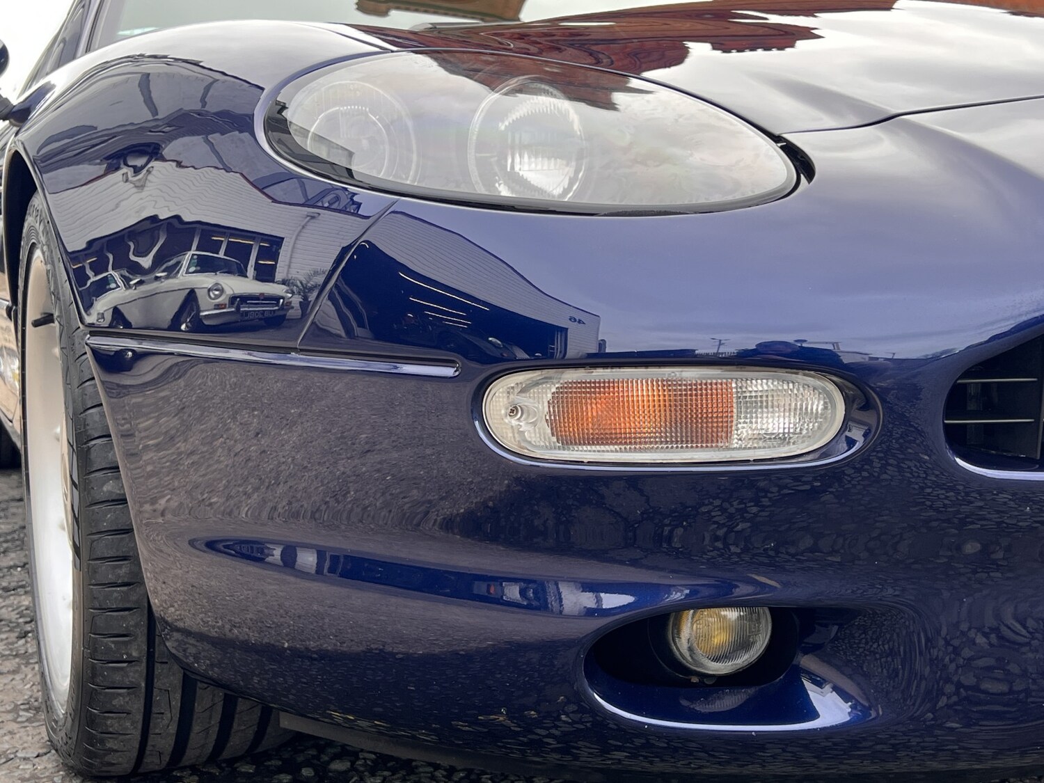 Used Aston Martin DB7 1998 for sale - 77864903: Photo 11