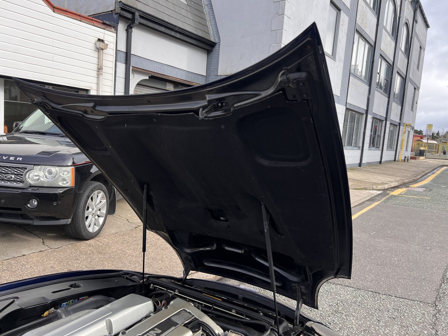 Used Aston Martin DB7 1998 for sale - 77864903: Photo 27