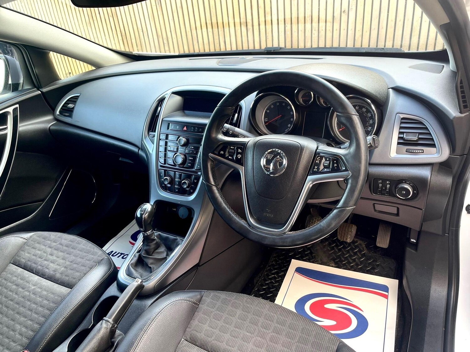 Used Vauxhall Astra GTC 2015 for sale - 78058603: Photo 37