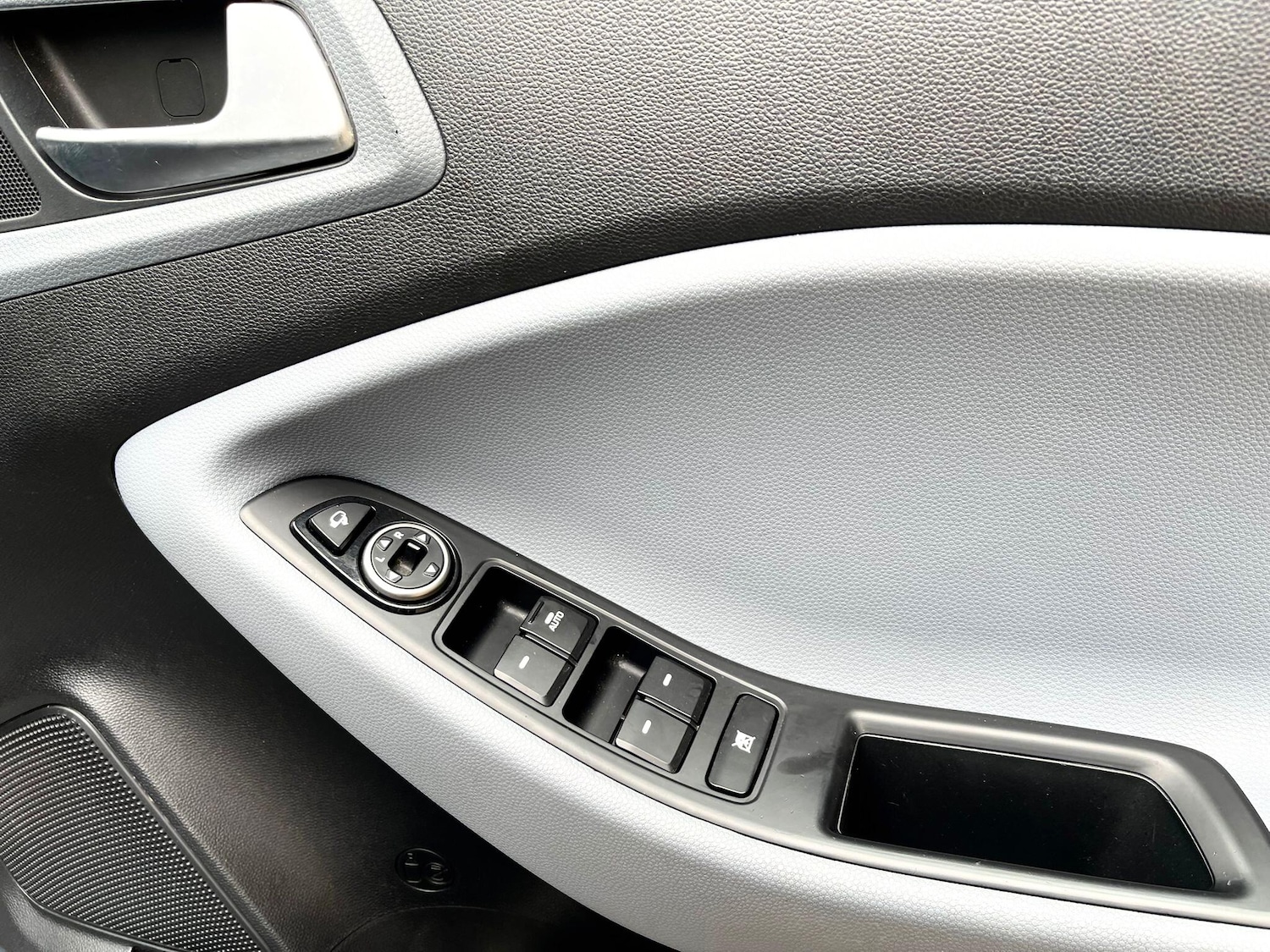 Used Hyundai i20 2016 for sale - 78135827: Photo 47