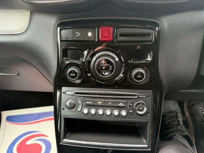 Used Citroen C3 Picasso 2010 for sale - 77598302: Photo 24