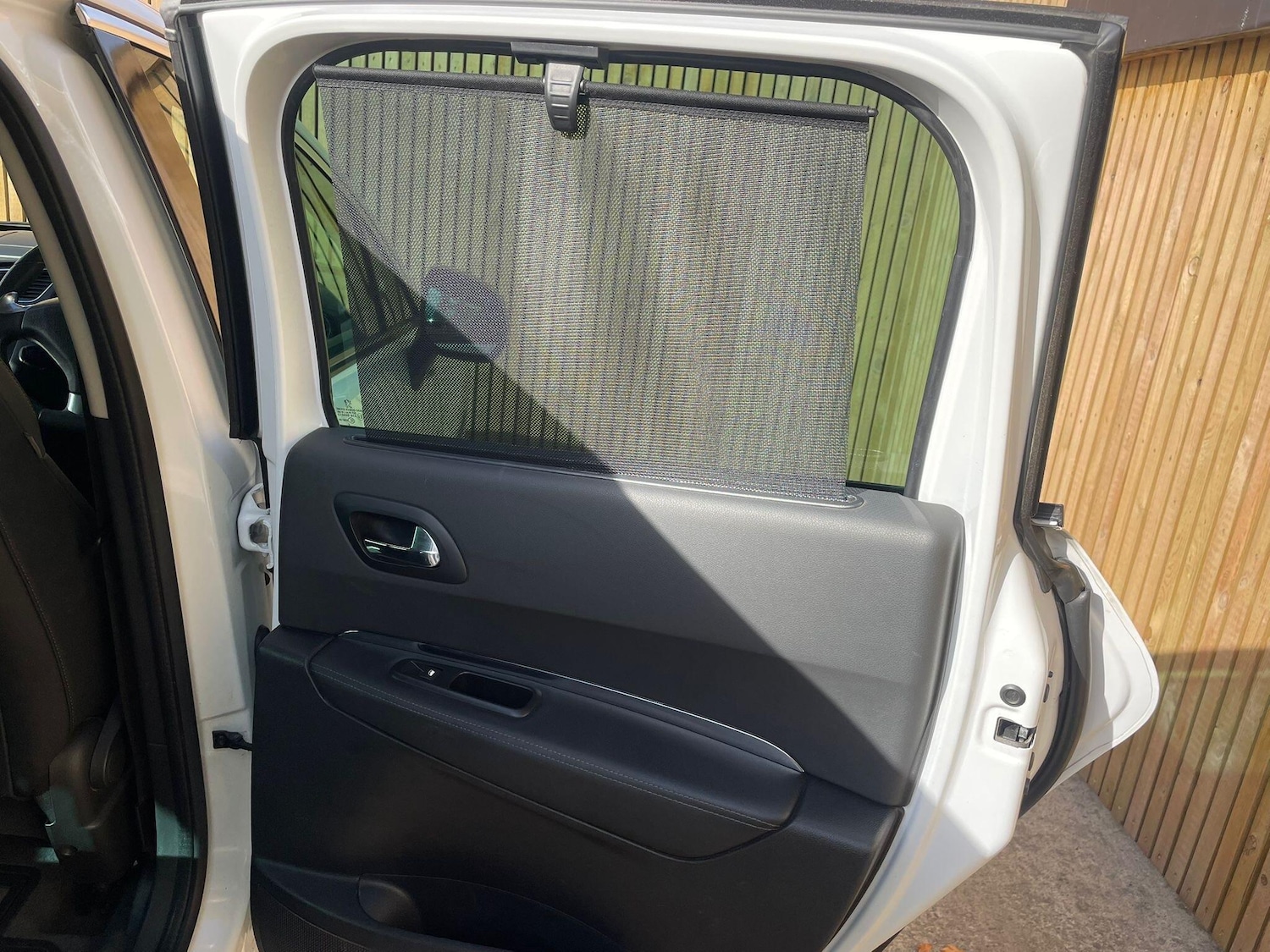 Vehicle 28