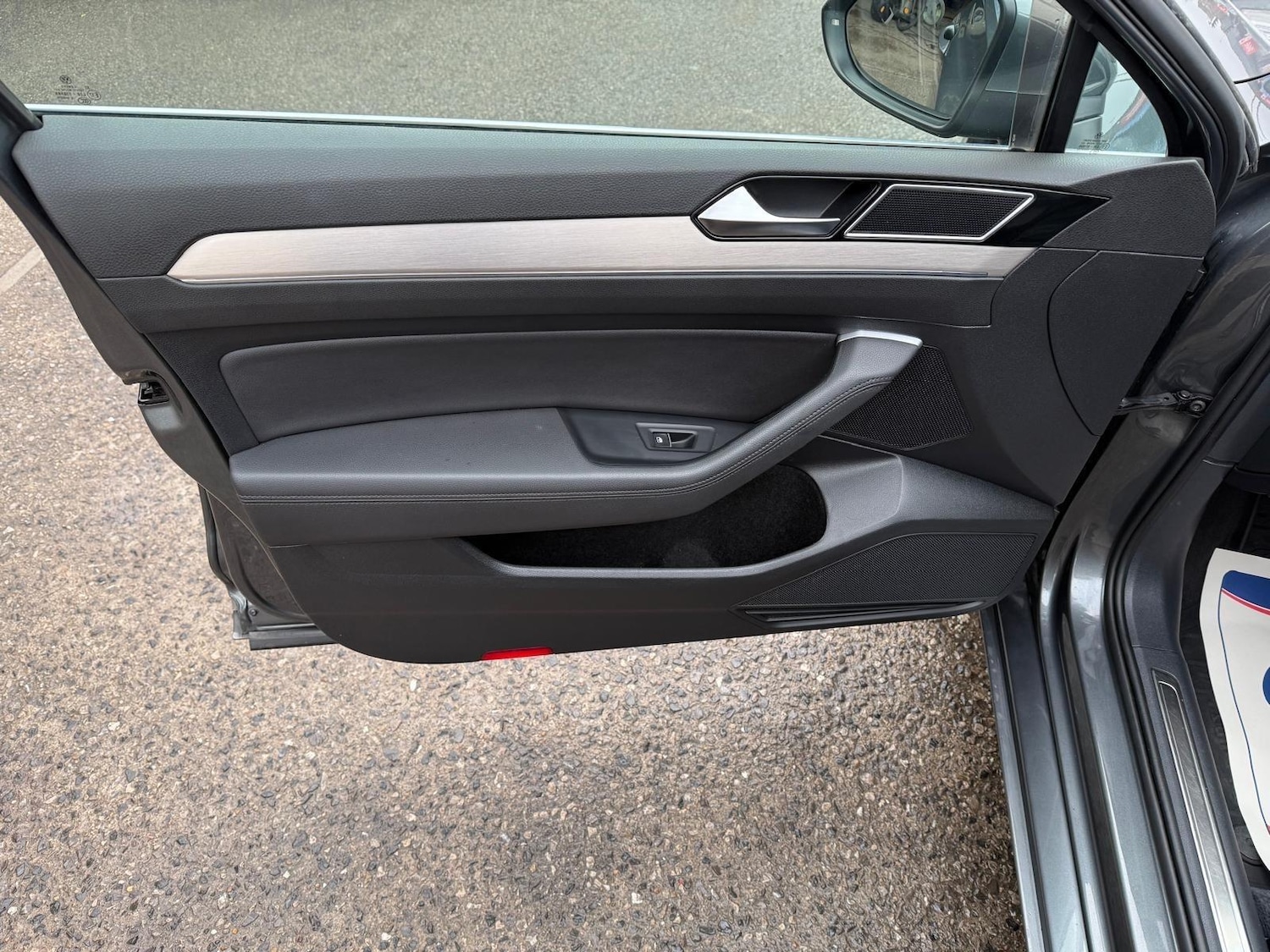 Used Volkswagen Passat for sale - 77852898: Photo 27