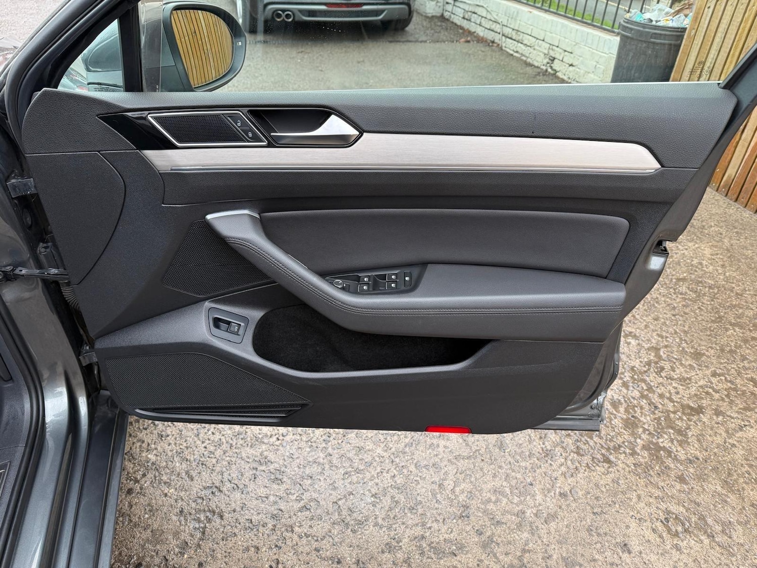 Used Volkswagen Passat for sale - 77852898: Photo 30