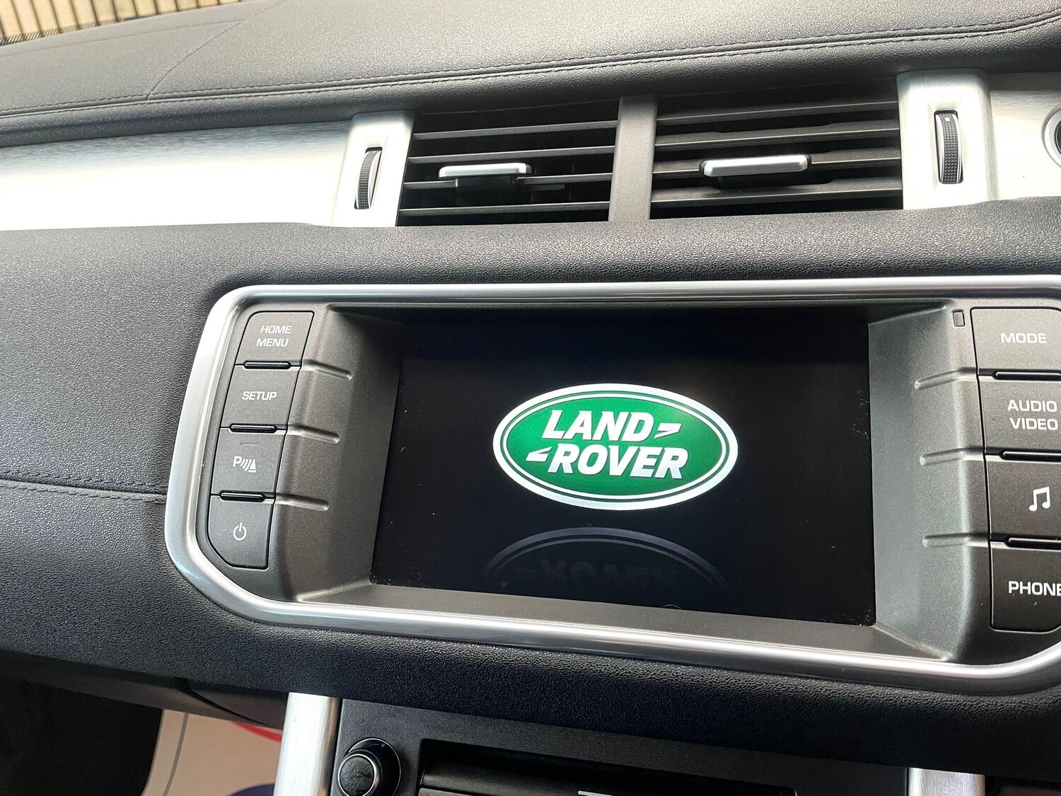 Used Land Rover Range Rover Evoque 2015 for sale - 76380504: Photo 13