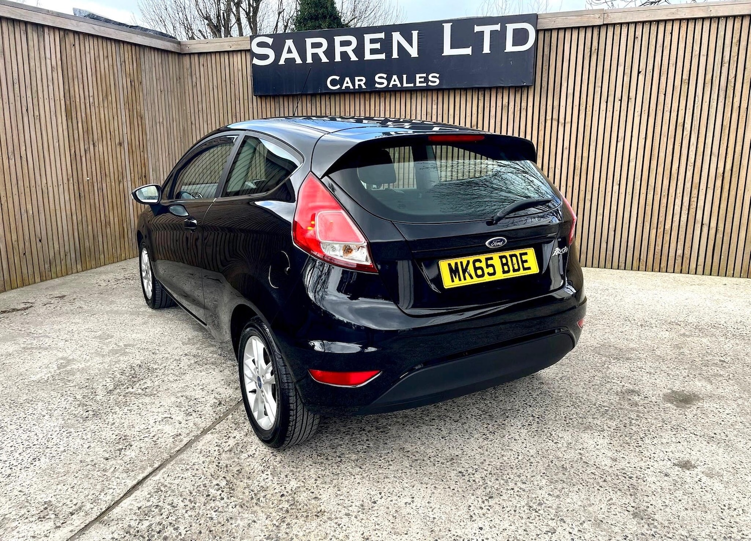 Used Ford Fiesta for sale - 78128159: Photo 2