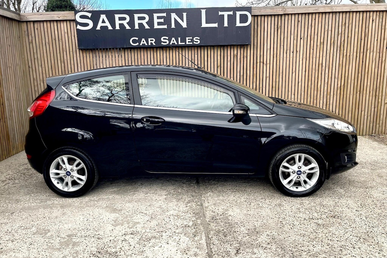 Used Ford Fiesta for sale - 78128159: Photo 3