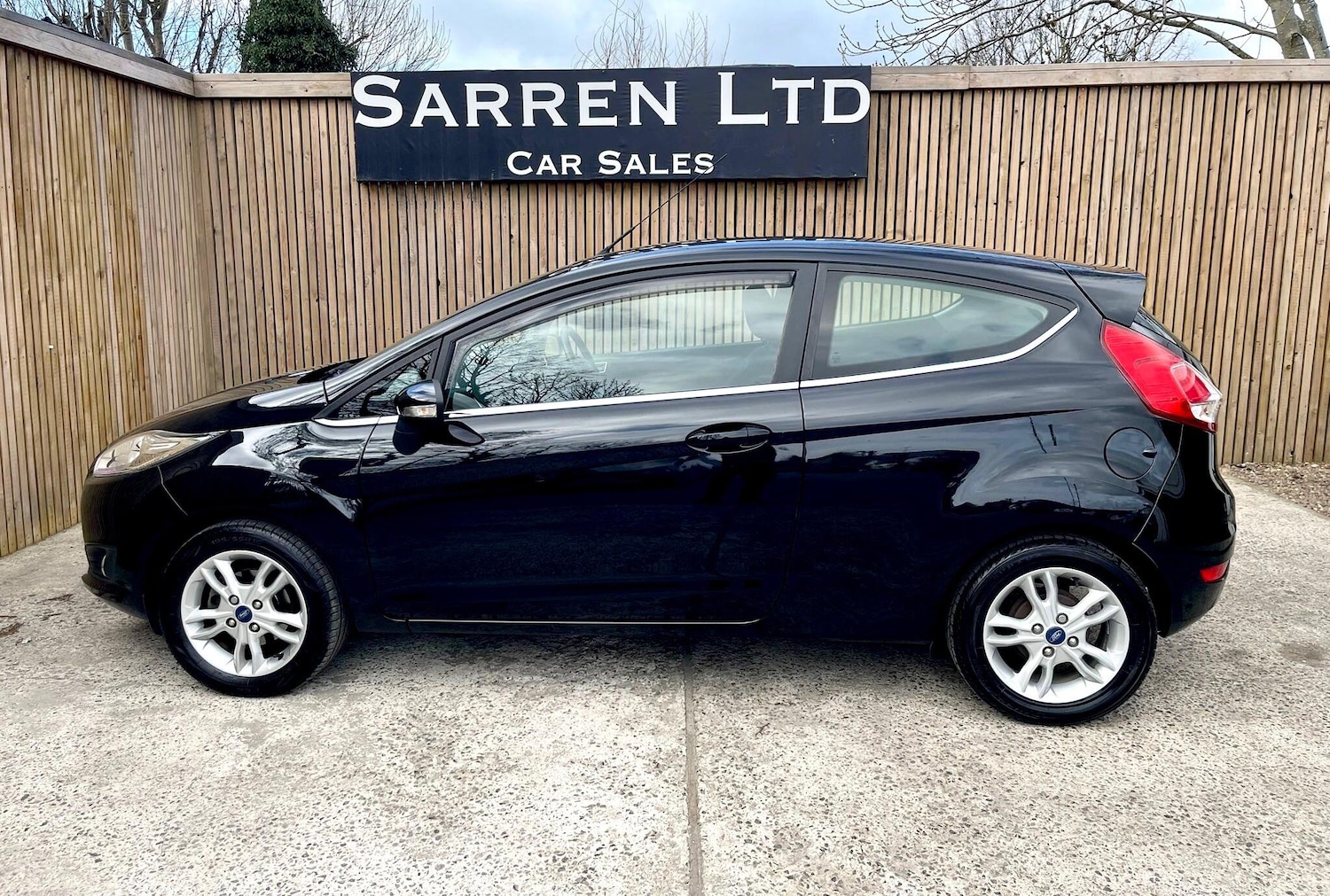 Used Ford Fiesta for sale - 78128159: Photo 4