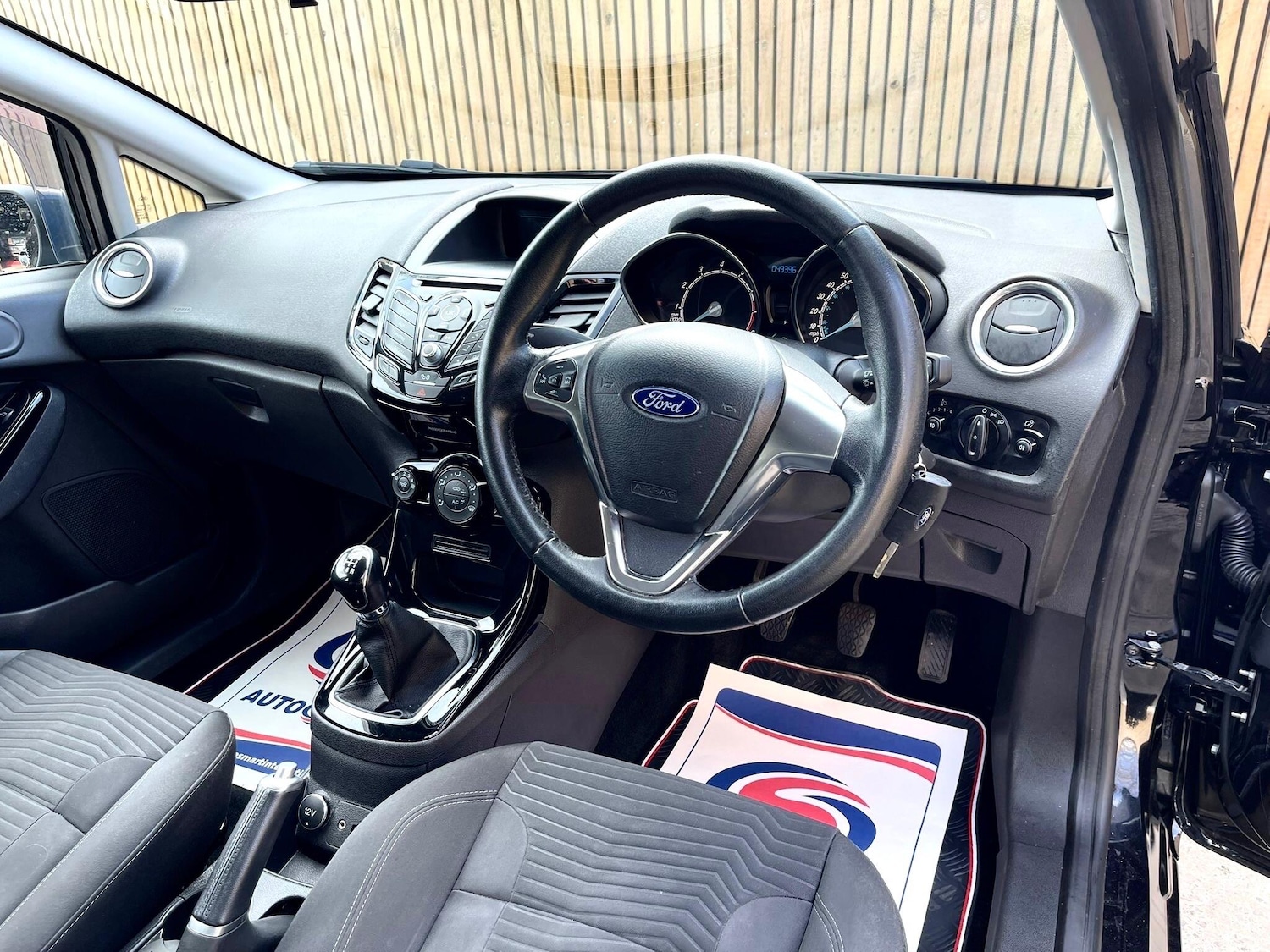 Used Ford Fiesta for sale - 78128159: Photo 43