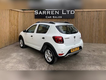 Used Dacia Sandero Stepway 2017 for sale - 75941409: Photo