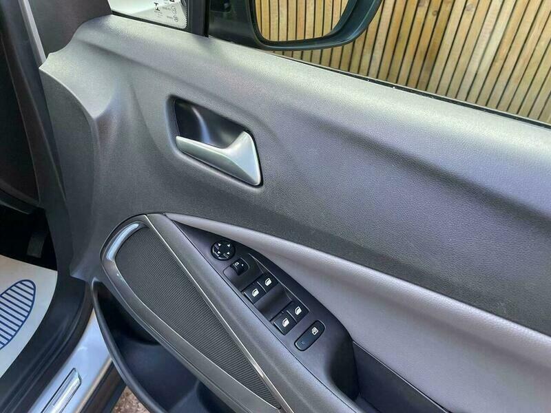 Used Vauxhall Crossland X 2017 for sale - 77074806: Photo 15