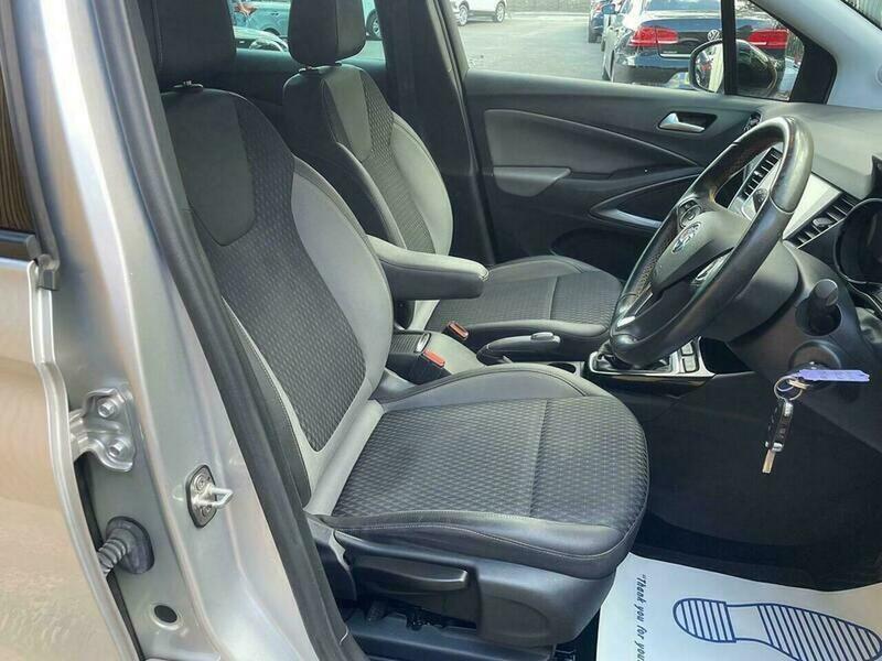 Used Vauxhall Crossland X 2017 for sale - 77074806: Photo 9