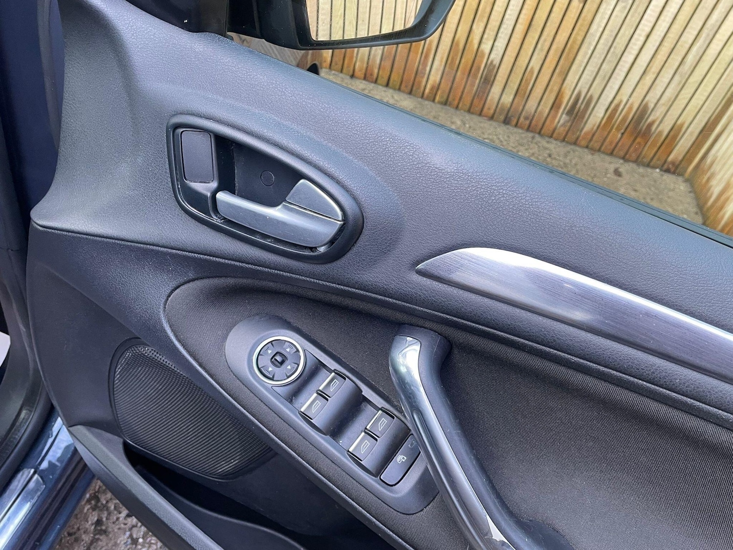 Used Ford S-Max 2015 for sale - 77214886: Photo 16