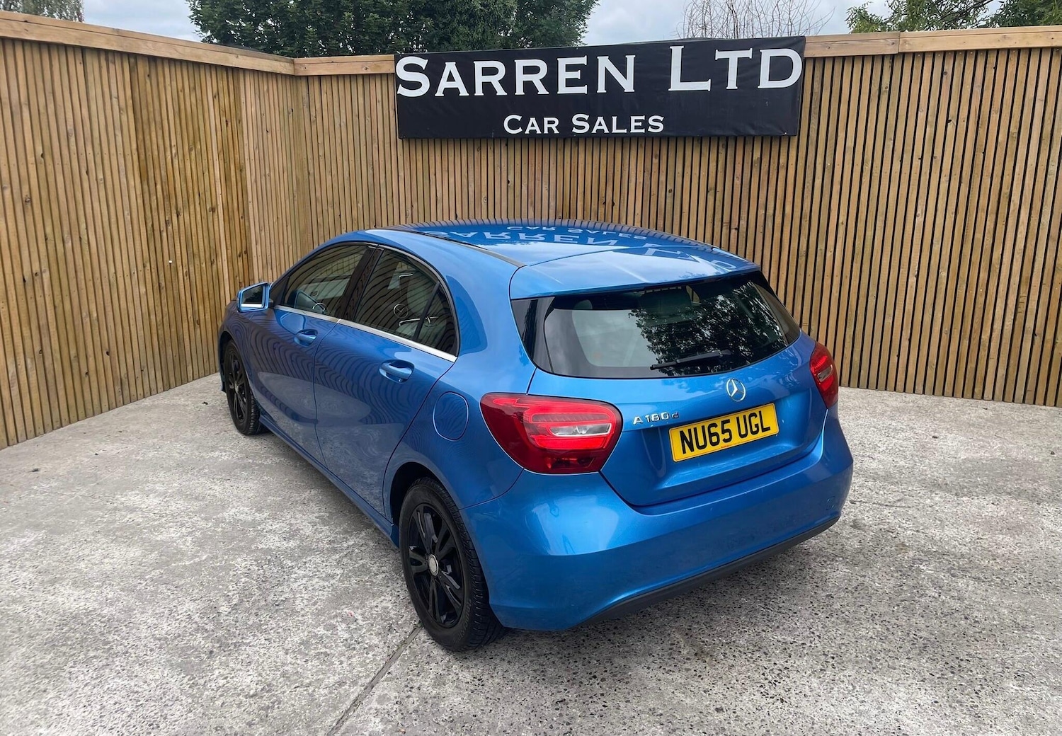 Used Mercedes-Benz A-Class 2015 for sale - 77066659: Photo 2