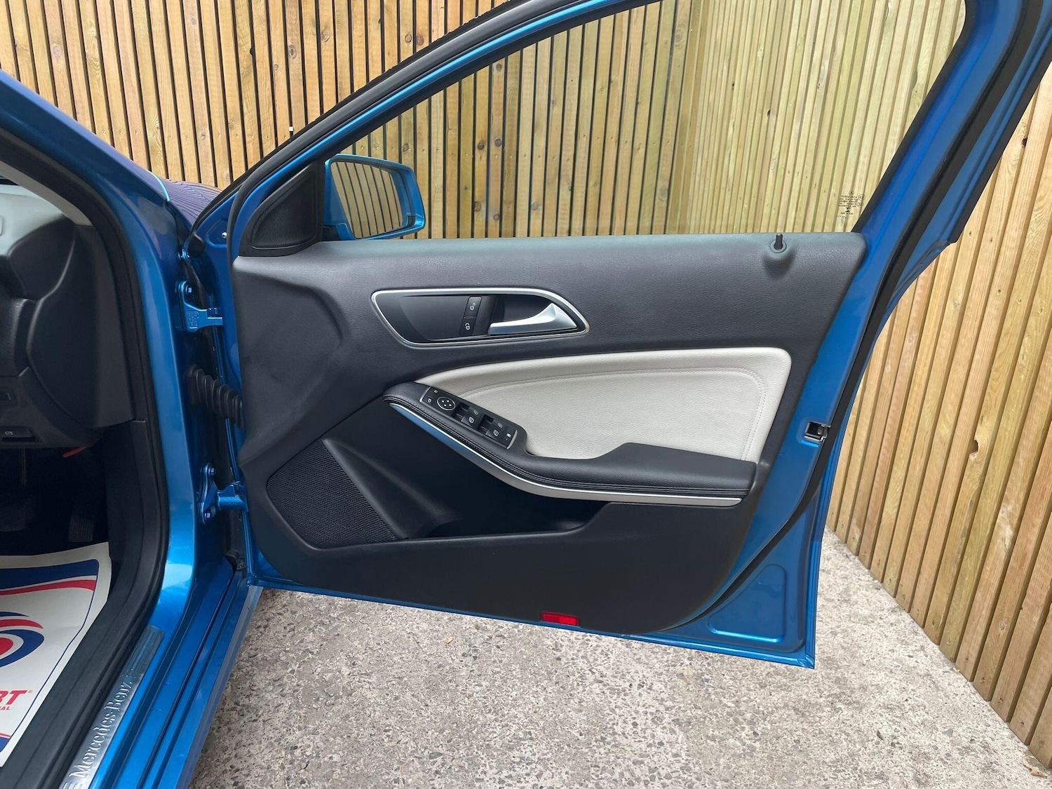 Used Mercedes-Benz A-Class 2015 for sale - 77066659: Photo 33