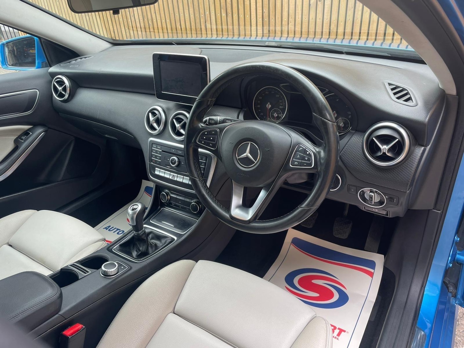 Used Mercedes-Benz A-Class 2015 for sale - 77066659: Photo 35