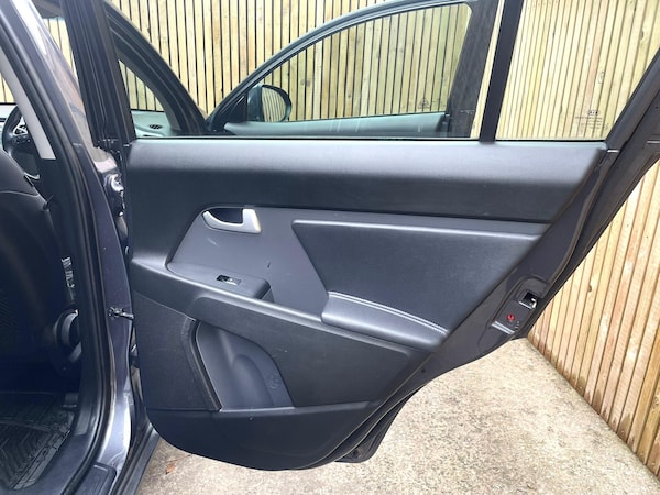 Used Kia Sportage 2015 for sale - 76122564: Photo 37
