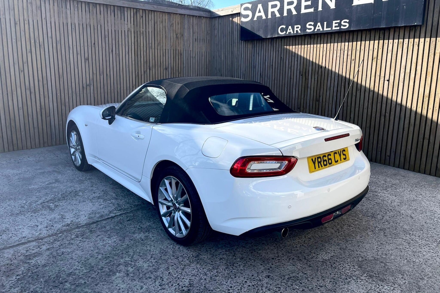 Used Fiat 124 Spider for sale - 78115485: Photo 24