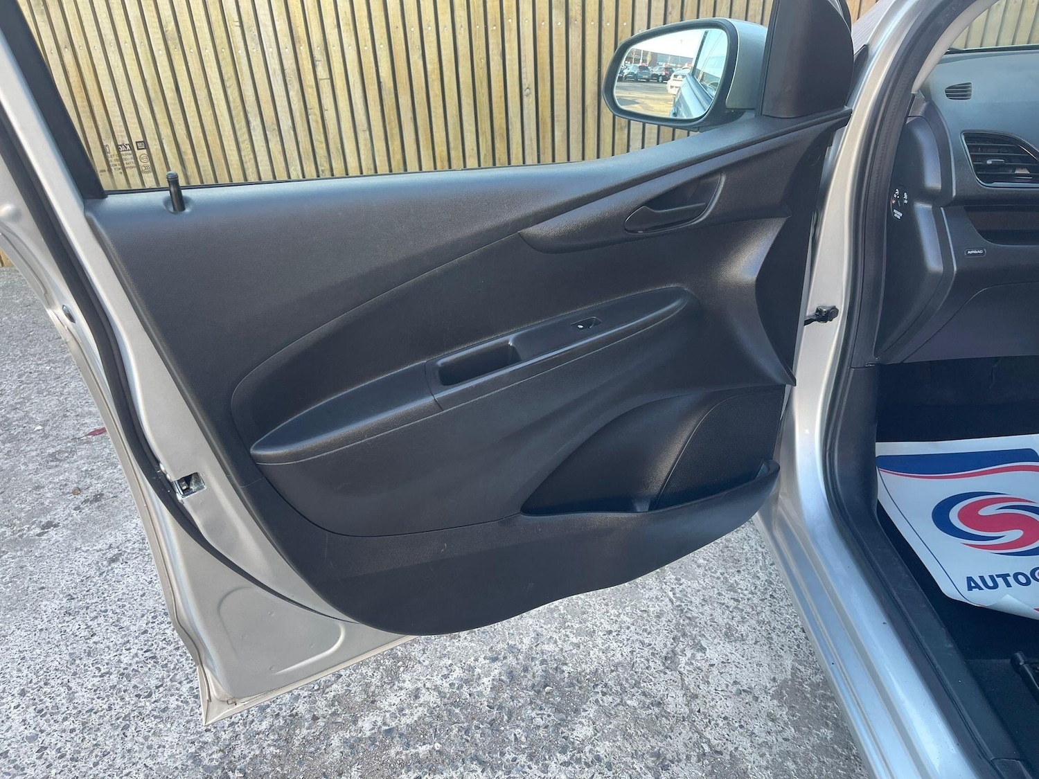 Used Vauxhall Viva 2017 for sale - 77926060: Photo 28