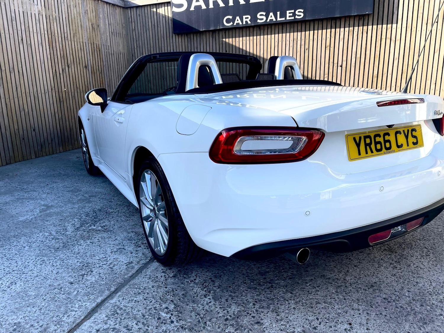 Used Fiat 124 Spider 2016 for sale - 78057810: Photo 34