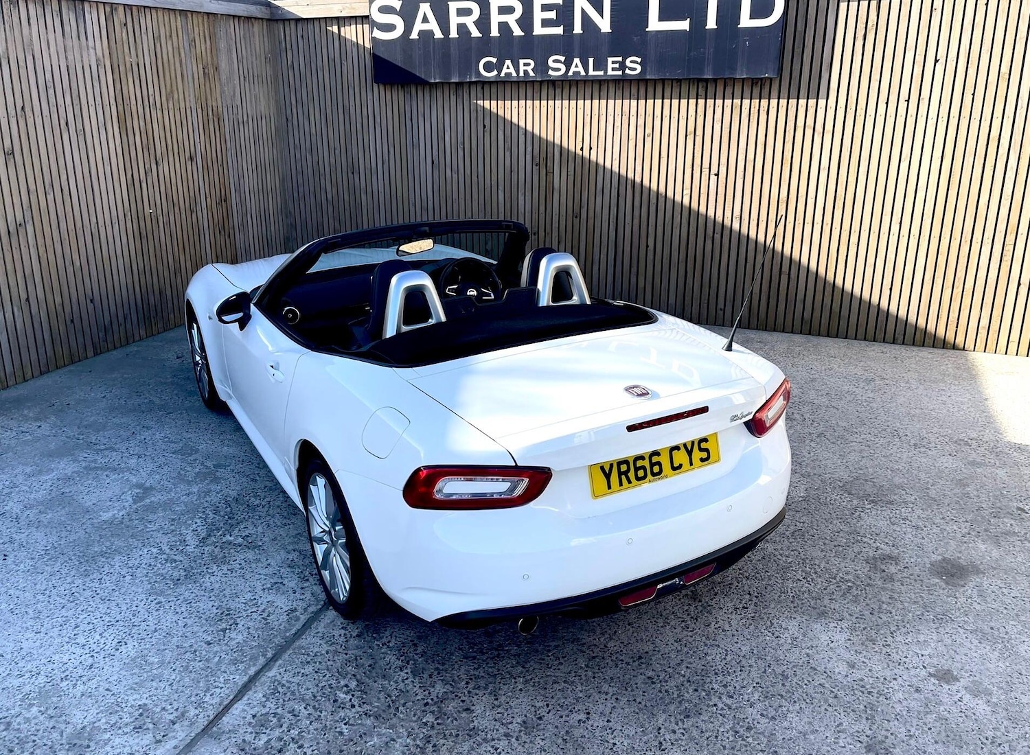 Used Fiat 124 Spider 2016 for sale - 78057810: Photo 59