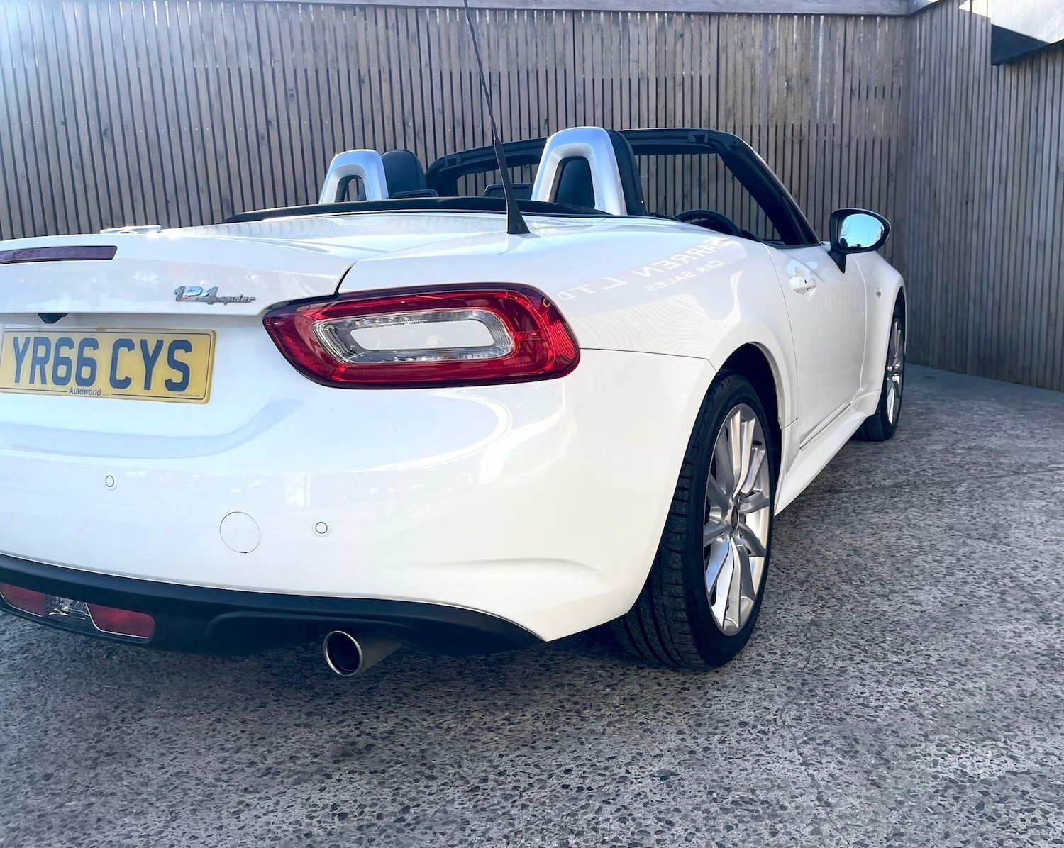 Used Fiat 124 Spider 2016 for sale - 78057810: Photo 8