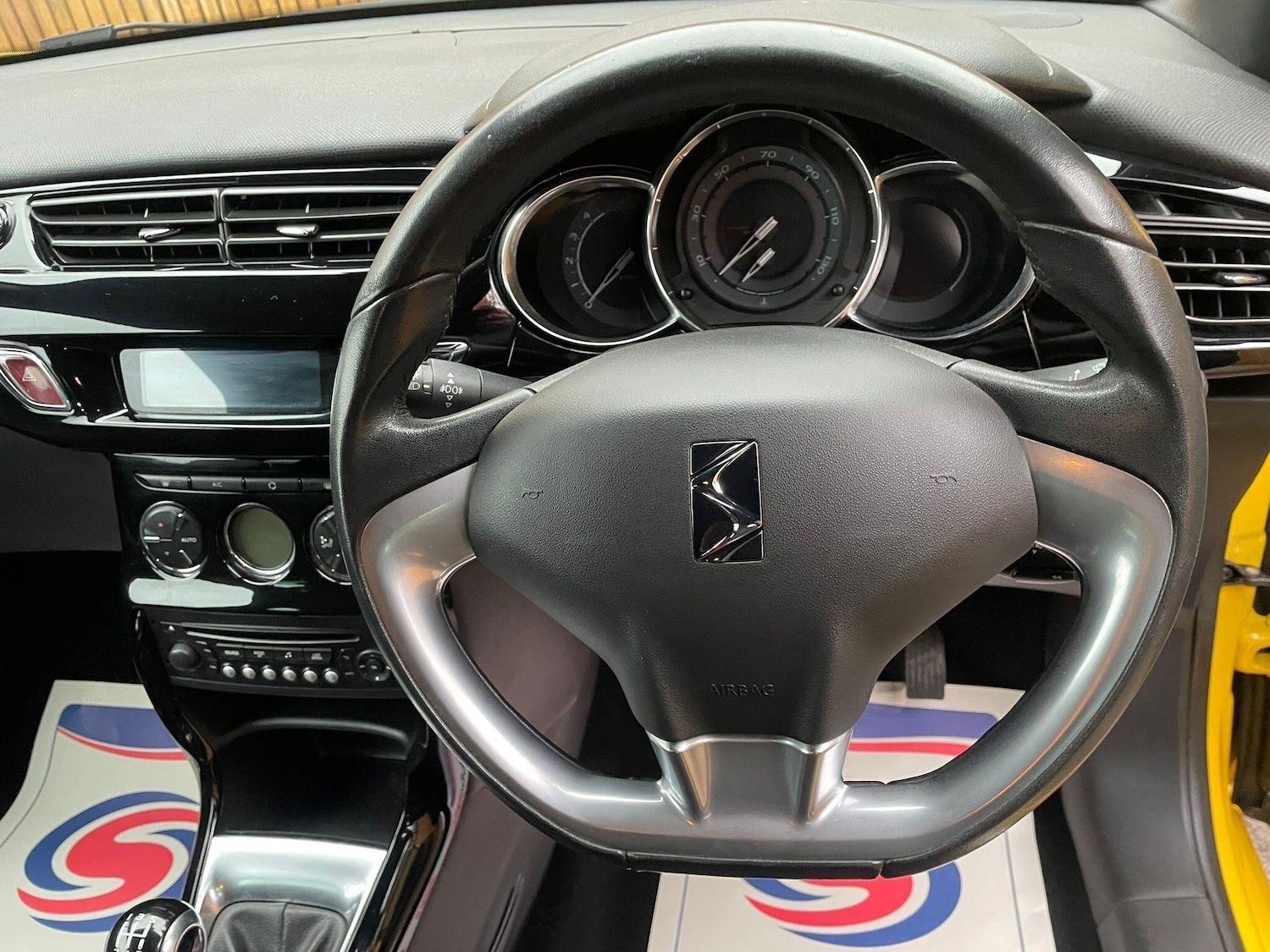 Used Citroen DS3 2013 for sale - 77040346: Photo 12