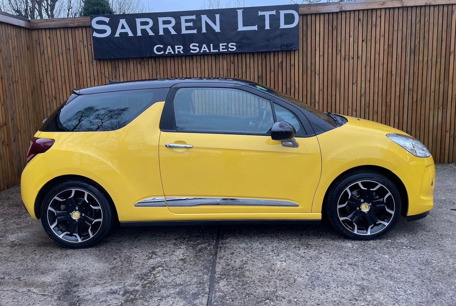 Used Citroen DS3 2013 for sale - 77040346: Photo 3