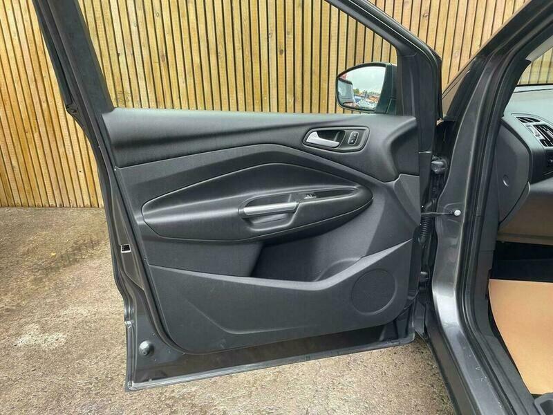 Used Ford Kuga 2017 for sale - 76314619: Photo 43