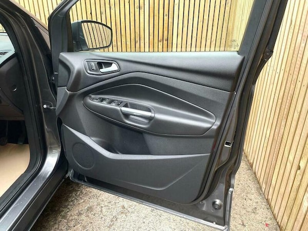 Used Ford Kuga 2017 for sale - 76314619: Photo 43