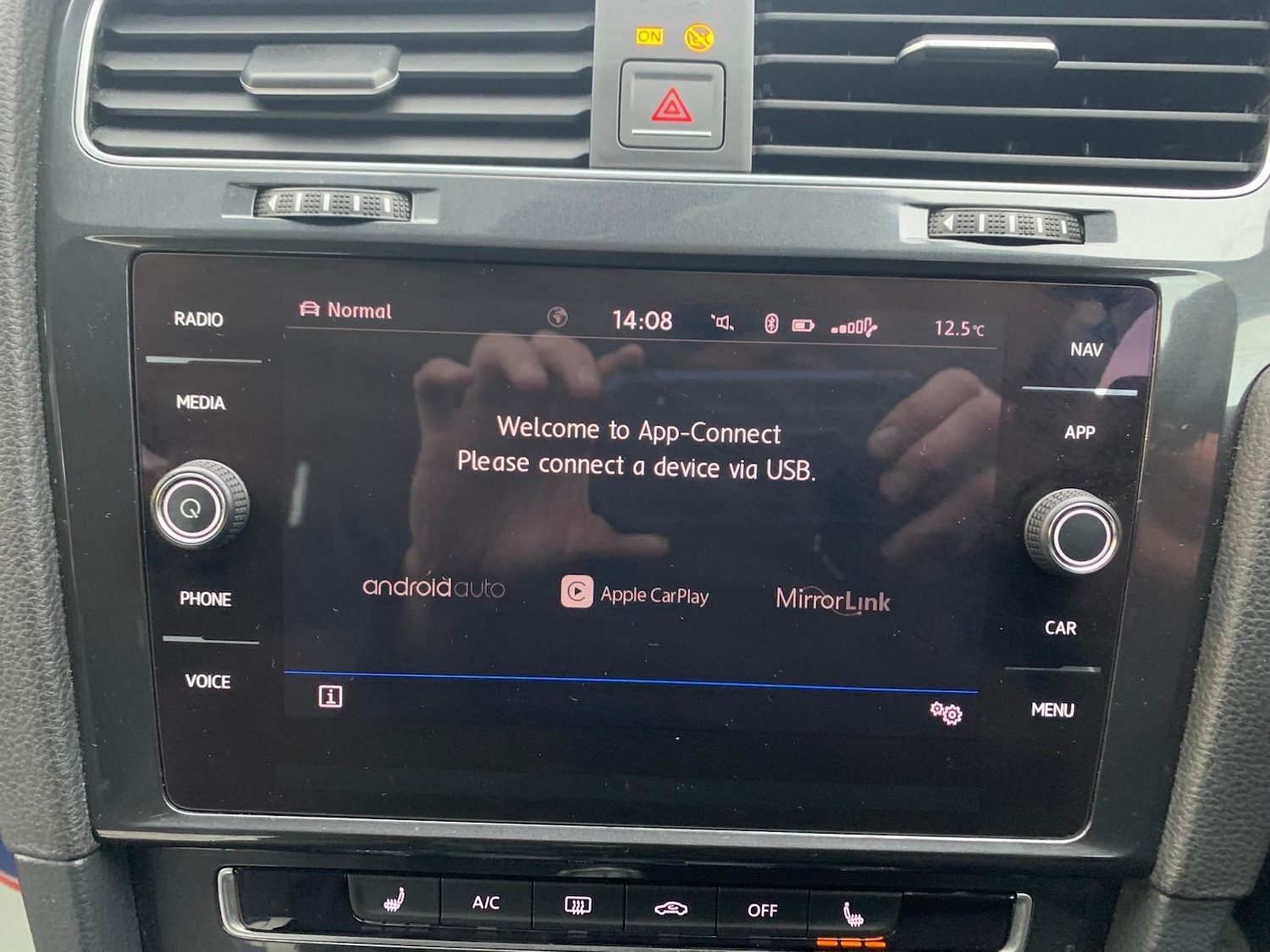 Used Volkswagen Golf 2017 for sale - 76561334: Photo 36