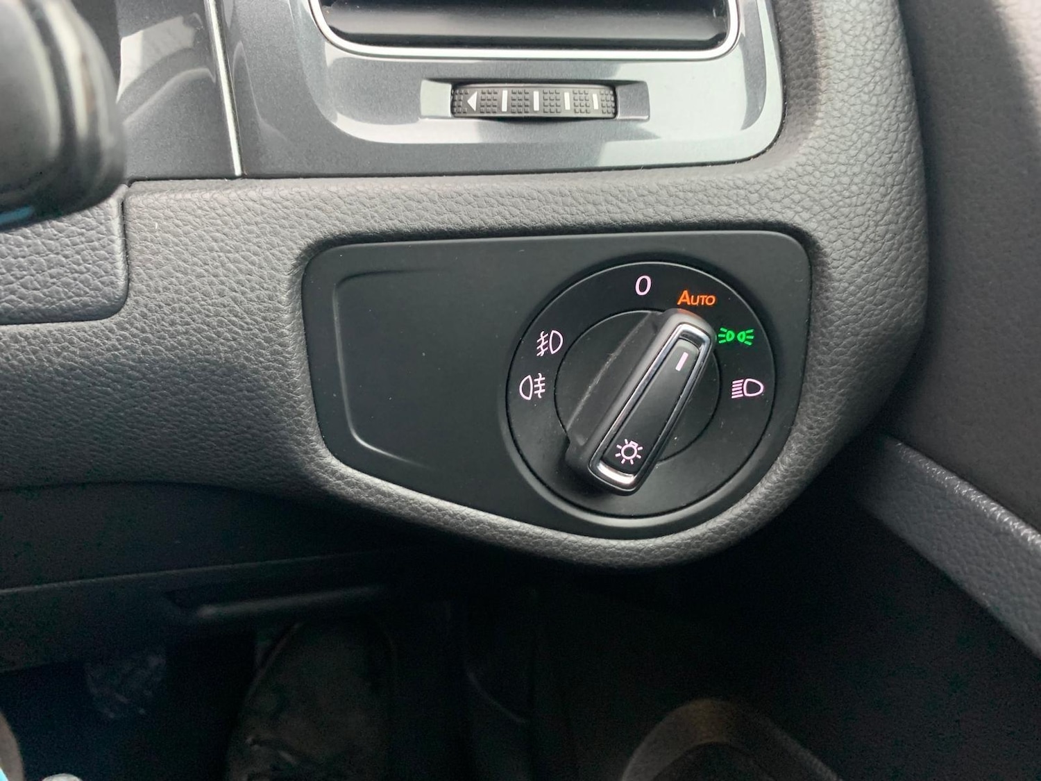 Used Volkswagen Golf 2017 for sale - 76561334: Photo 37