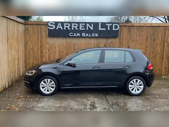 Used Volkswagen Golf 2017 for sale - 76561334: Photo