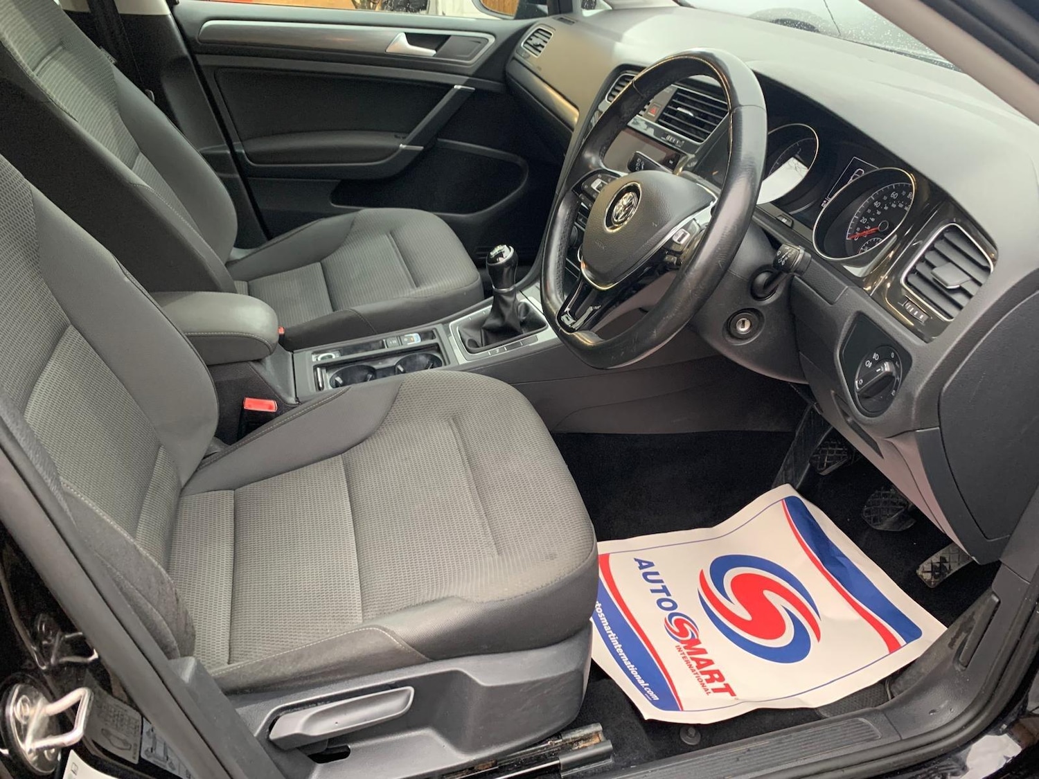 Used Volkswagen Golf 2017 for sale - 76561334: Photo 9