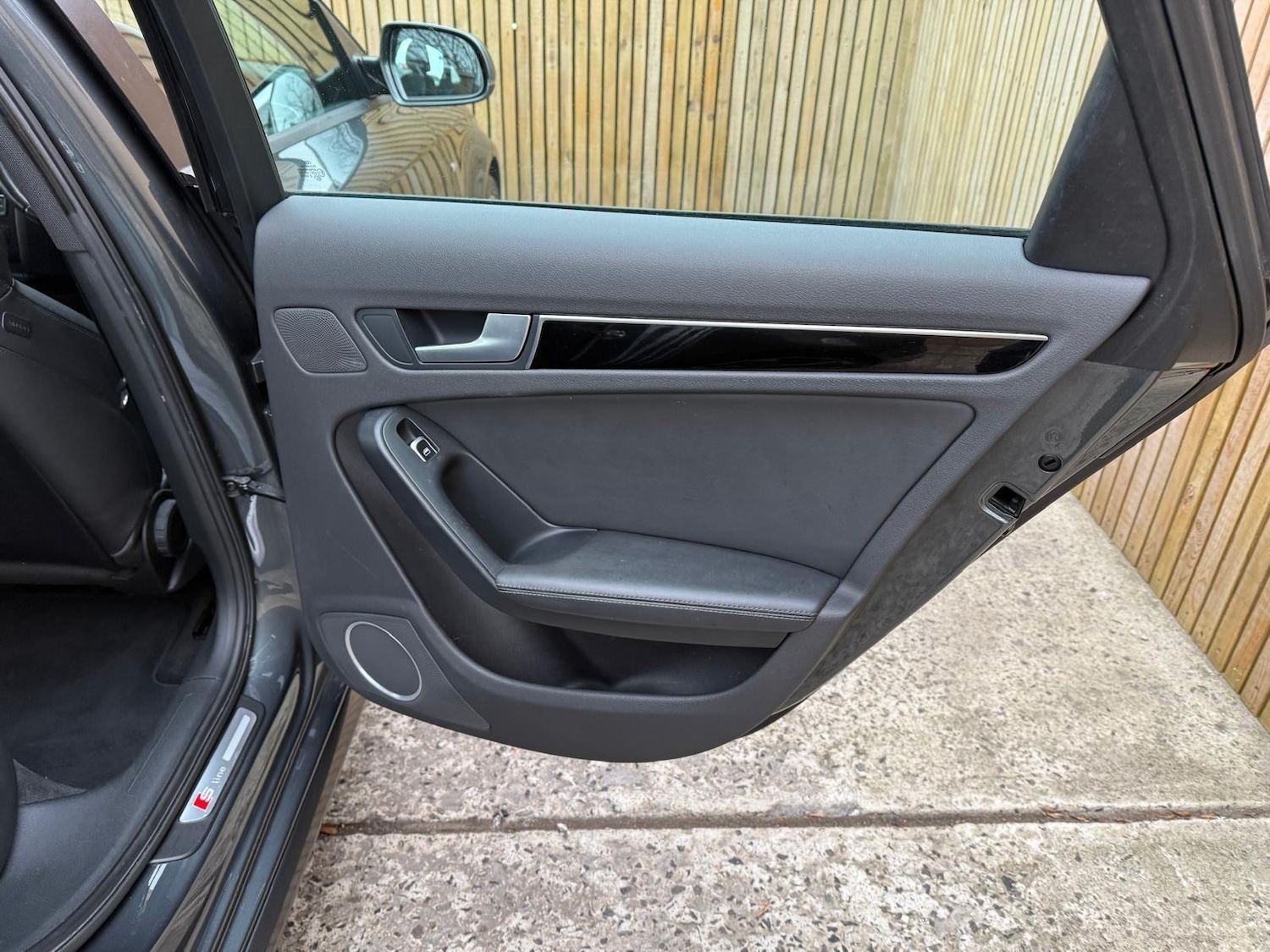 Used Audi A4 2013 for sale - 77109300: Photo 45