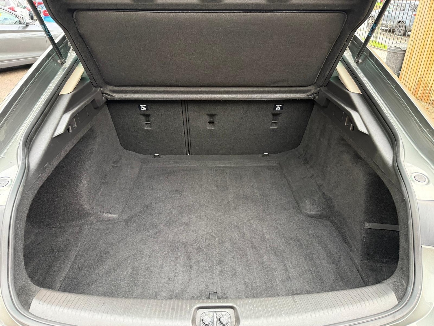 Used Vauxhall Insignia 2017 for sale - 77267084: Photo 15