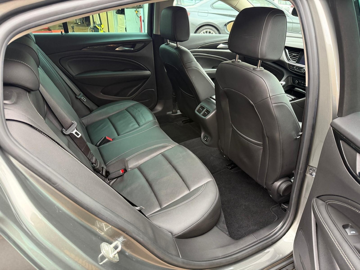 Used Vauxhall Insignia 2017 for sale - 77267084: Photo 28