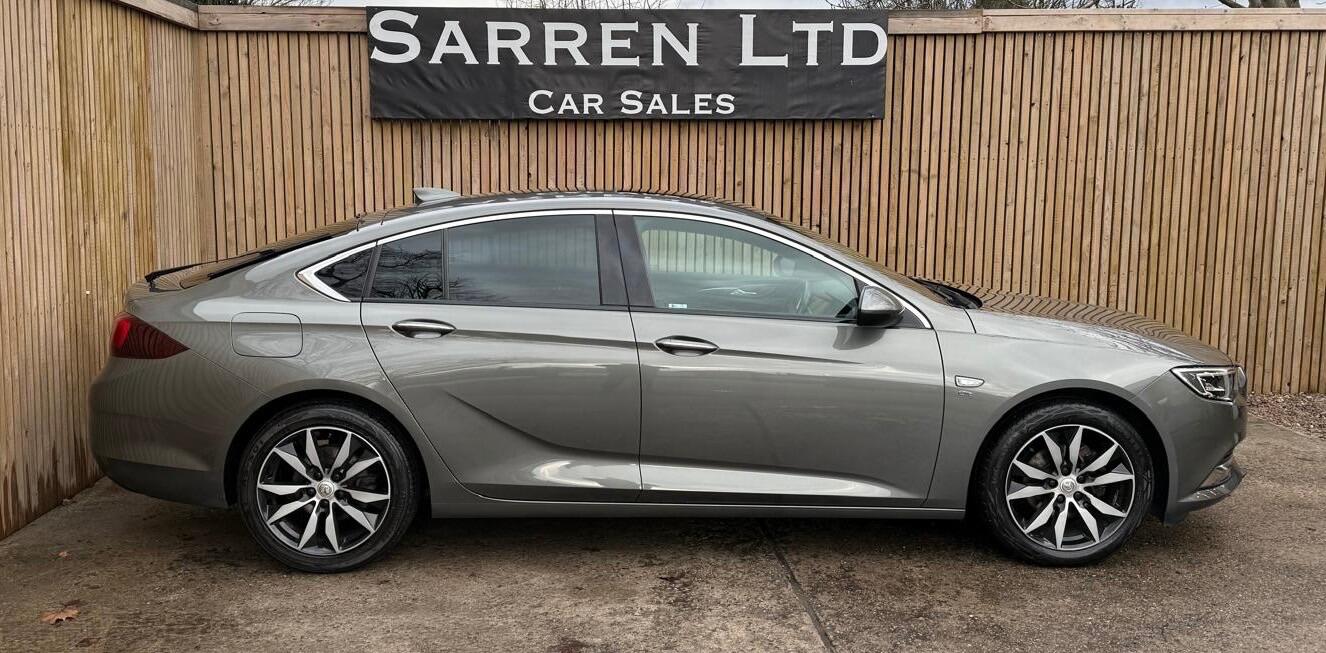 Used Vauxhall Insignia 2017 for sale - 77267084: Photo 3