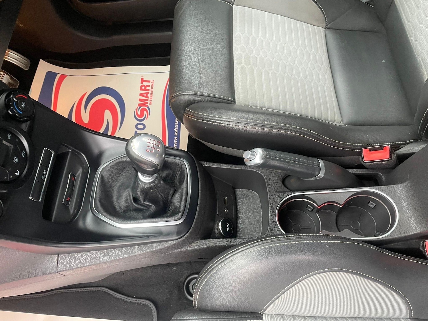 Used Ford Fiesta 2015 for sale - 77425298: Photo 15