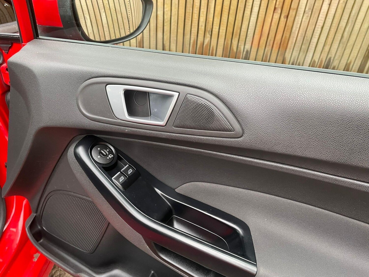 Used Ford Fiesta 2015 for sale - 77425298: Photo 37