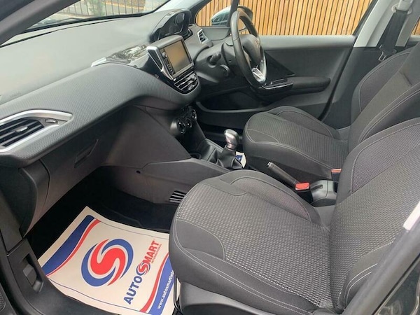 Used Peugeot 208 2016 for sale - 76270385: Photo 10