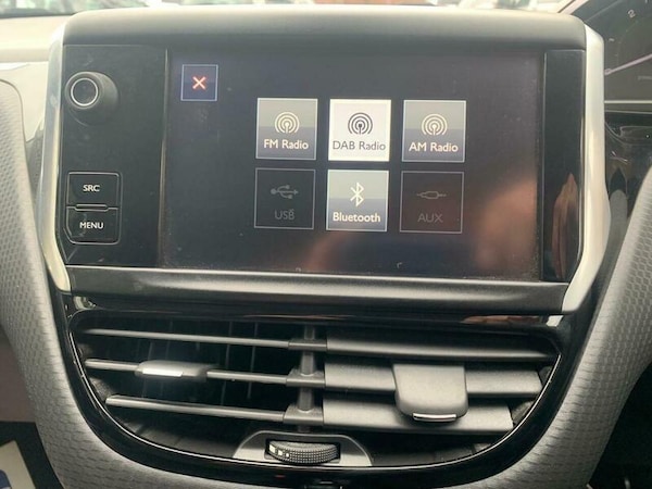 Used Peugeot 208 2016 for sale - 76270385: Photo 13