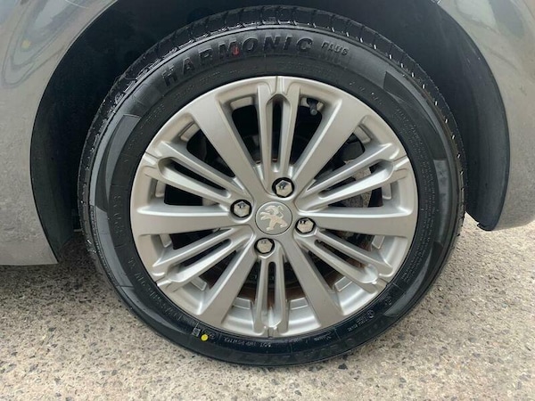 Used Peugeot 208 2016 for sale - 76270385: Photo 19