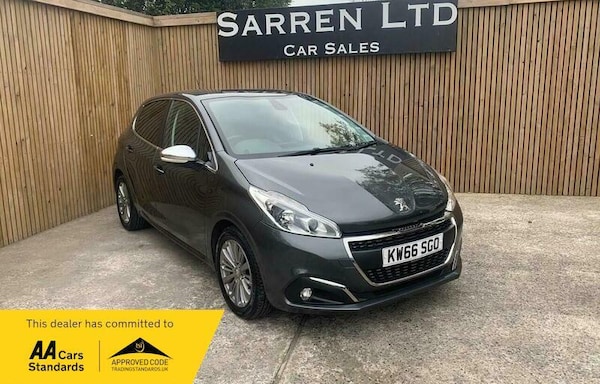 Used Peugeot 208 2016 for sale - 76270385: Photo 1