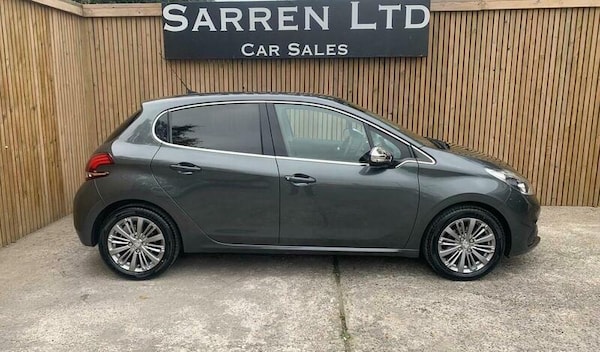 Used Peugeot 208 2016 for sale - 76270385: Photo 27