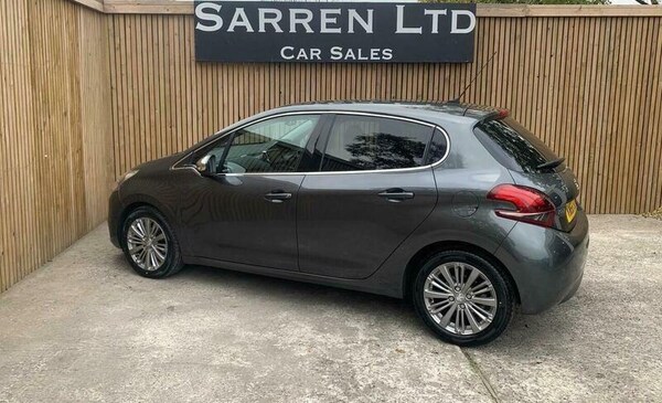 Used Peugeot 208 2016 for sale - 76270385: Photo 29