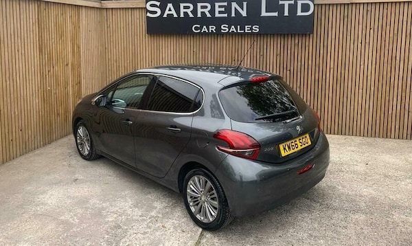 Used Peugeot 208 2016 for sale - 76270385: Photo 30